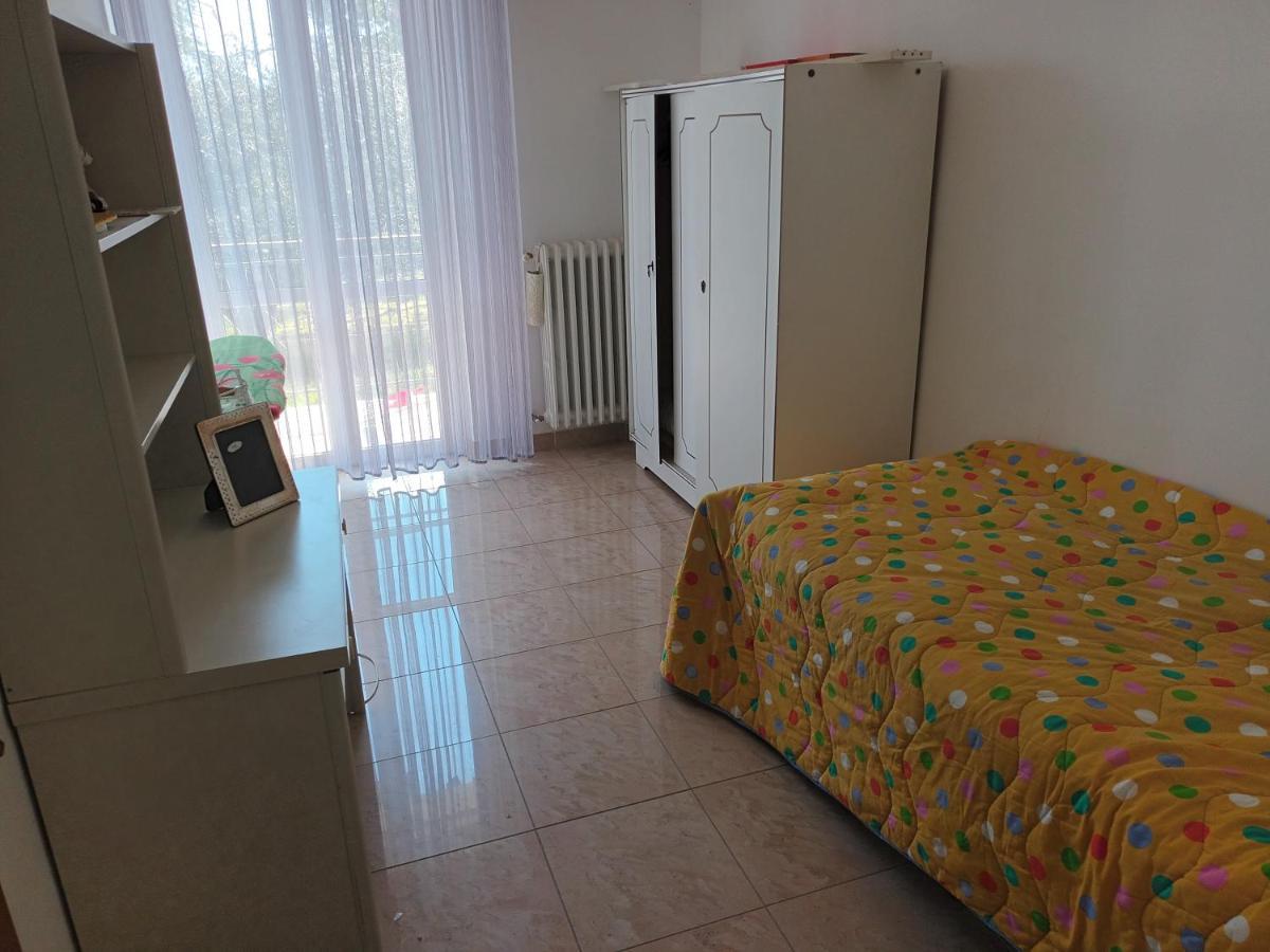 La Casa Degli Ippocastani Apartment Colonnella Exterior photo
